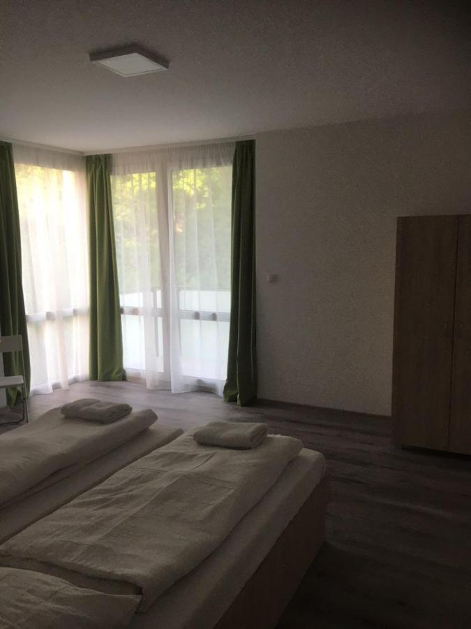 Apartmanhotel Baraton*** Balatonfured Exterior photo